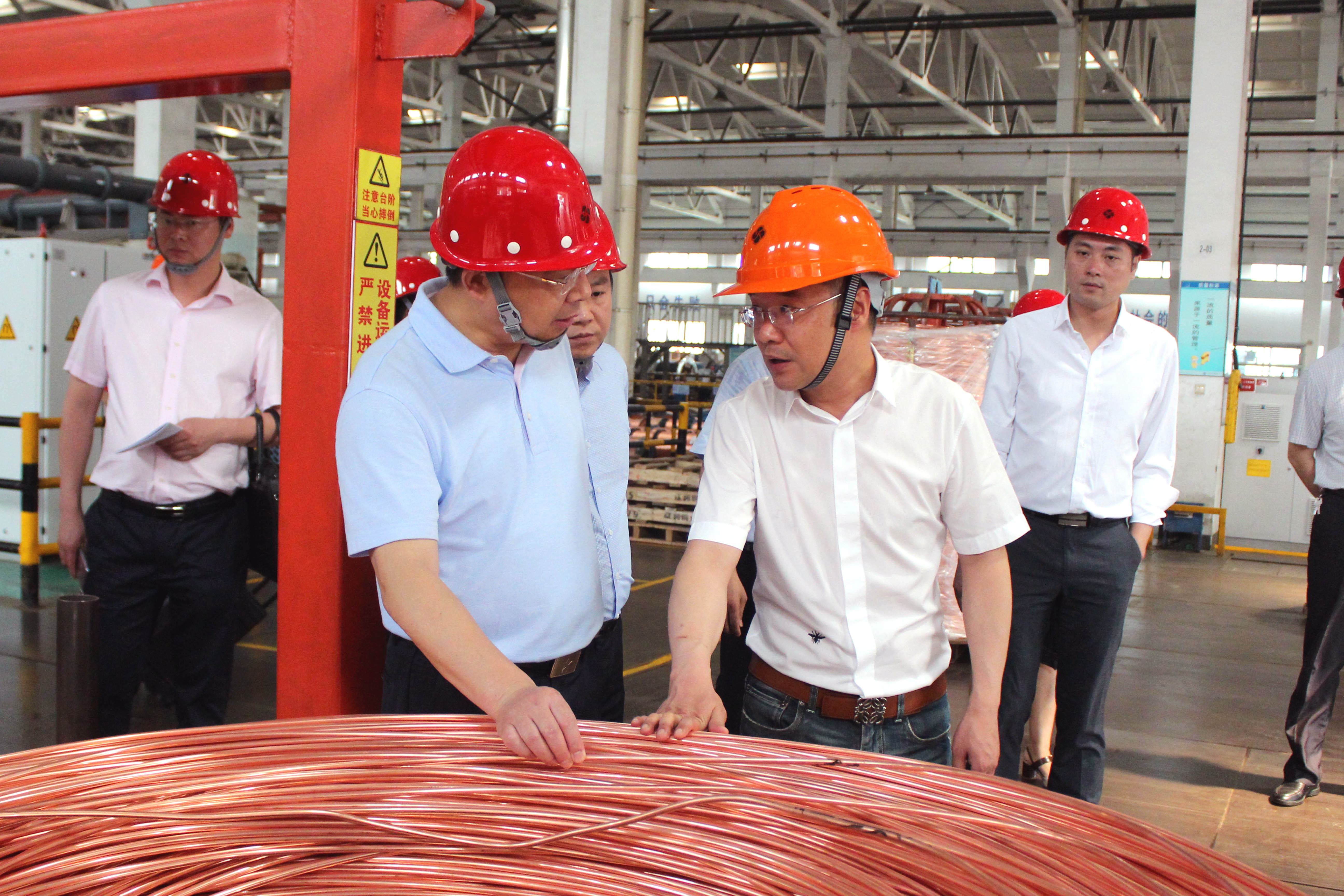 2019年6月10日，四川省廣安市岳池縣委書記鄭鵬程率黨政代表團(tuán)來(lái)上上電纜參觀考察